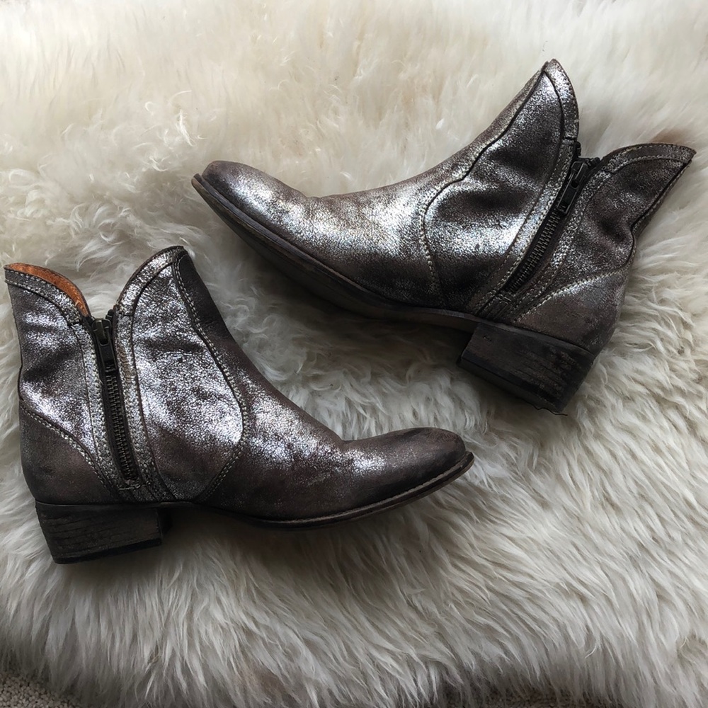 Seachelles Lucky Penny Western Bootie 7.5